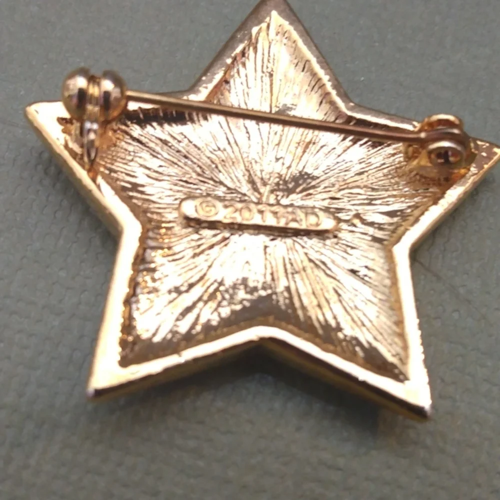 Patriotic star pin with rhinestones